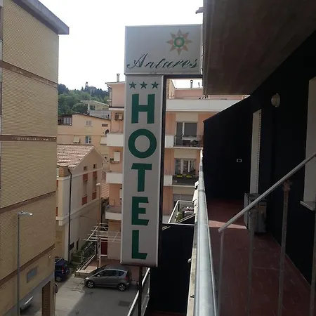 Antares Garni Hotel 3*