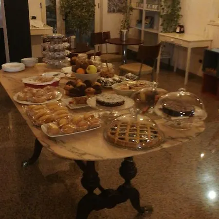 Antares Garni Hotel 3*